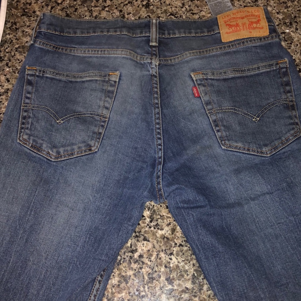 33 x 34 Blue Levi Jeans